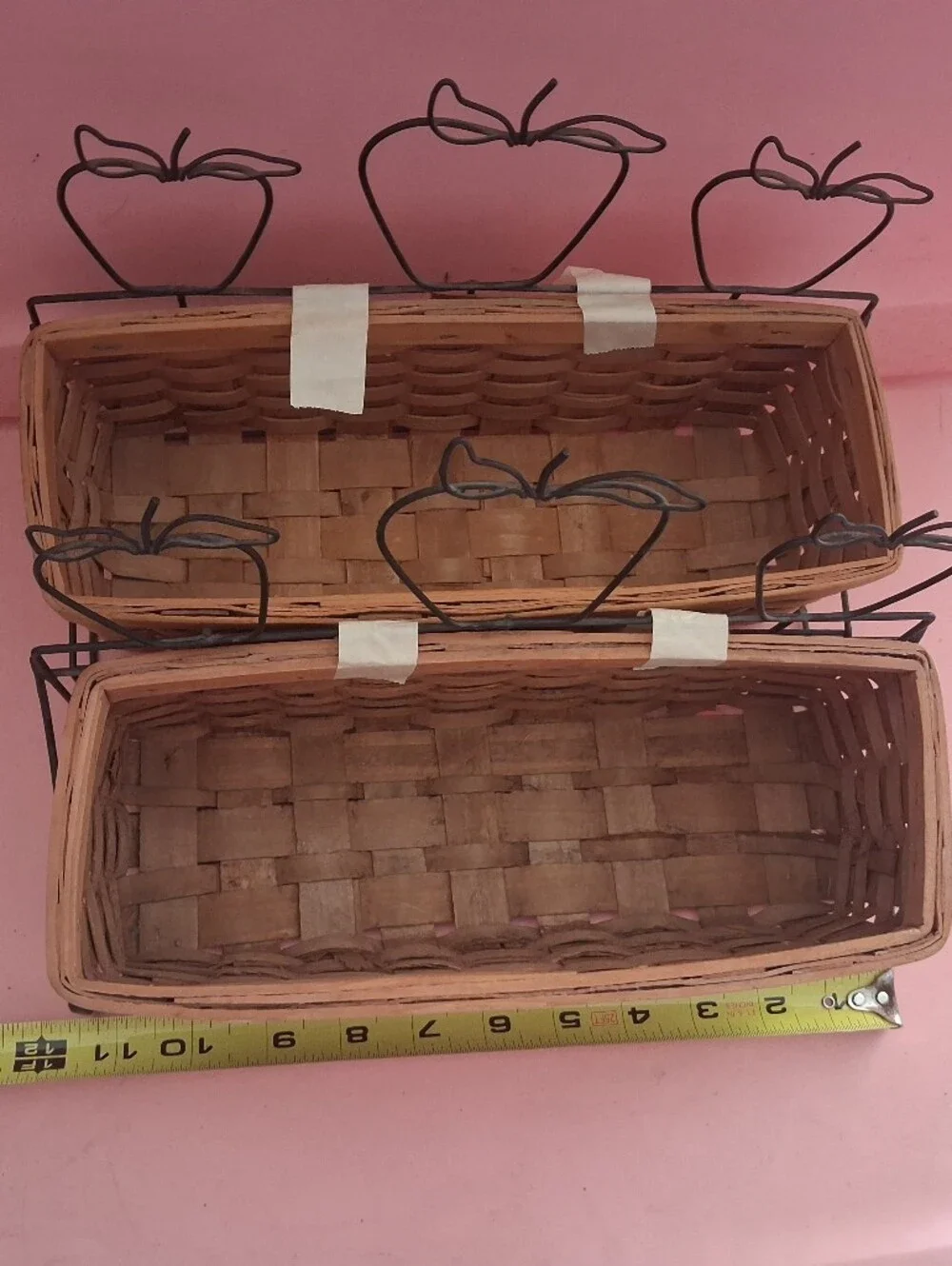 Vintage 2 Piece Set Woven Apple Accent Wall Baskets Set in Natural Brown